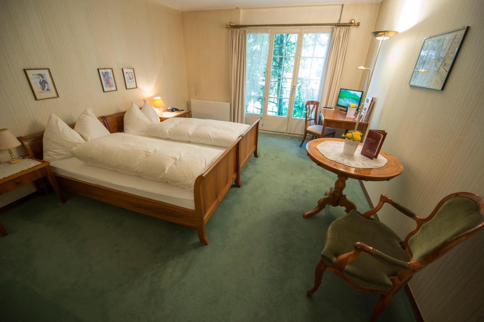 Romantik Hotel & Restaurant Sternen Kriegstetten Oda fotoğraf